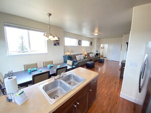 ال�منشأة من الداخل