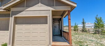 New Rental! 3Br/2.5Bath Family Friendly Home blocks from Main Street in Fairplay - FairHaven