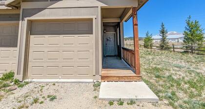 New Rental! 3Br/2.5Bath Family Friendly Home blocks from Main Street in Fairplay - FairHaven