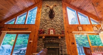 First Lake EscapeâHome w/ private beach & dock