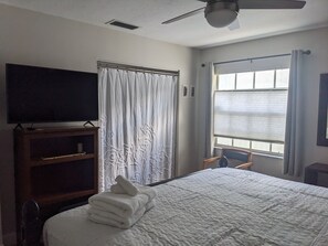 2 dormitorios, escritorio, tabla de planchar con plancha y wifi gratis