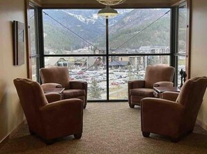 Interior - Gorgeous Penthouse w/Views! Sleeps 4. Comfy and Cozy (Kellogg)