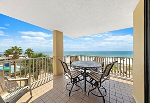 Outdoor dining - Romar Place 303 | Beachfront Condo | Indoor & Outdoor Pools | Beach Getaways (Orange Beach)