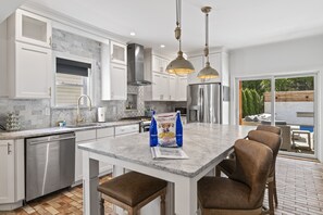 Fridge, microwave, oven, stovetop - Luxury Oasis: Heated Pool + Walk to Town/Track (Saratoga Springs)