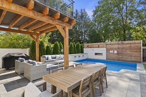 Outdoor dining - Luxury Oasis: Heated Pool + Walk to Town/Track (Saratoga Springs)