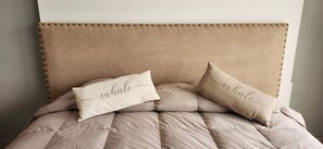 1 chambre, lit parapluie, Wi-Fi, draps fournis