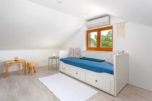 4 Schlafzimmer, Bügeleisen/Bügelbrett, kostenloses WLAN, Bettwäsche
