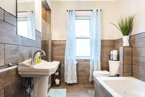House | Bathroom