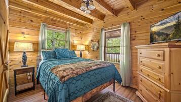 2 habitaciones, escritorio, tabla de planchar con plancha y wifi gratis