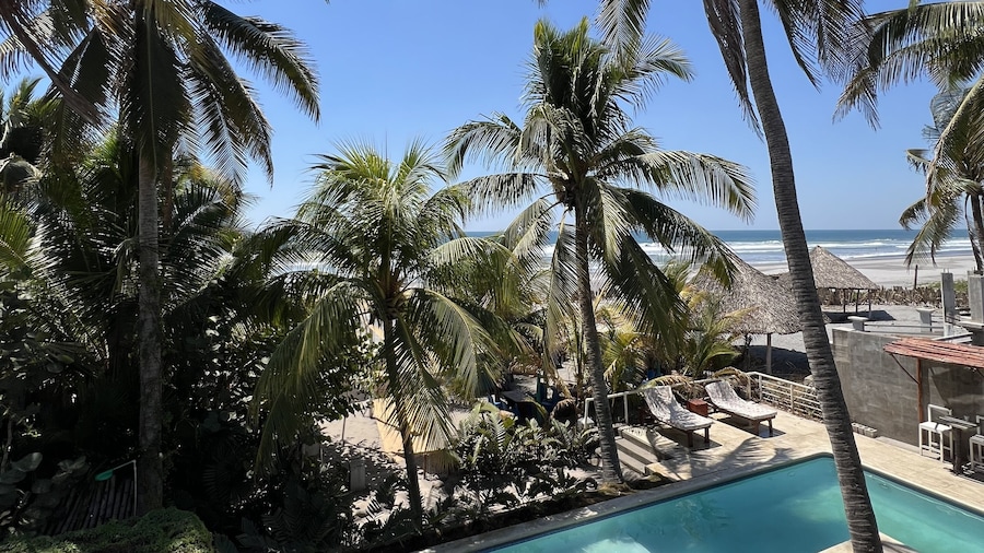La Hola Villas