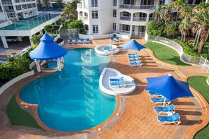 Indoor pool, outdoor pool - Ocean Views Close to the Heart of Surfers Paradise (Surfers Paradise)