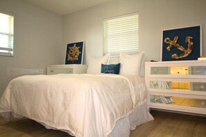 3 bedrooms, WiFi, bed sheets - Waterfront (Duck Key)