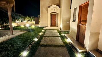 Enceinte de lâhĂ©bergement