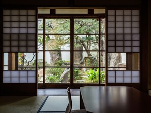 Room, 43sqm, Max. 4 people, 2 Semi-double beds + 2 Futons, Non Smoking | Garden view - NIPPONIA IZUMO HIRATA COTTON ROAD (Izumo)