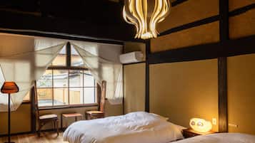 Room, 15sqm, Max. 2 people, 2 Double beds, Non Smoking | Free WiFi, bed sheets