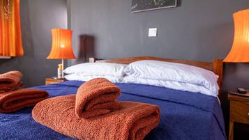 13 bedrooms, iron/ironing board, WiFi, bed sheets
