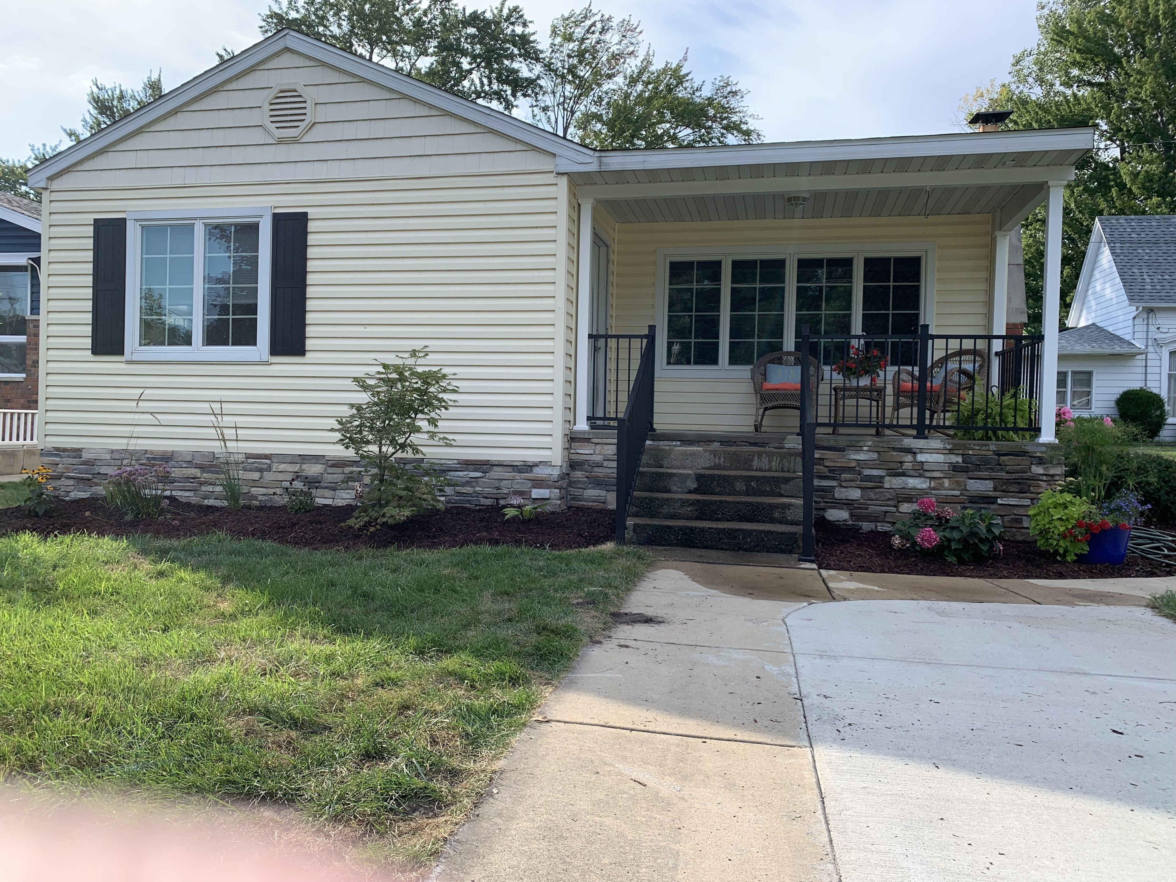 NEW listing. Gorgeous Lakefront Home! Wheelchair Accessible
