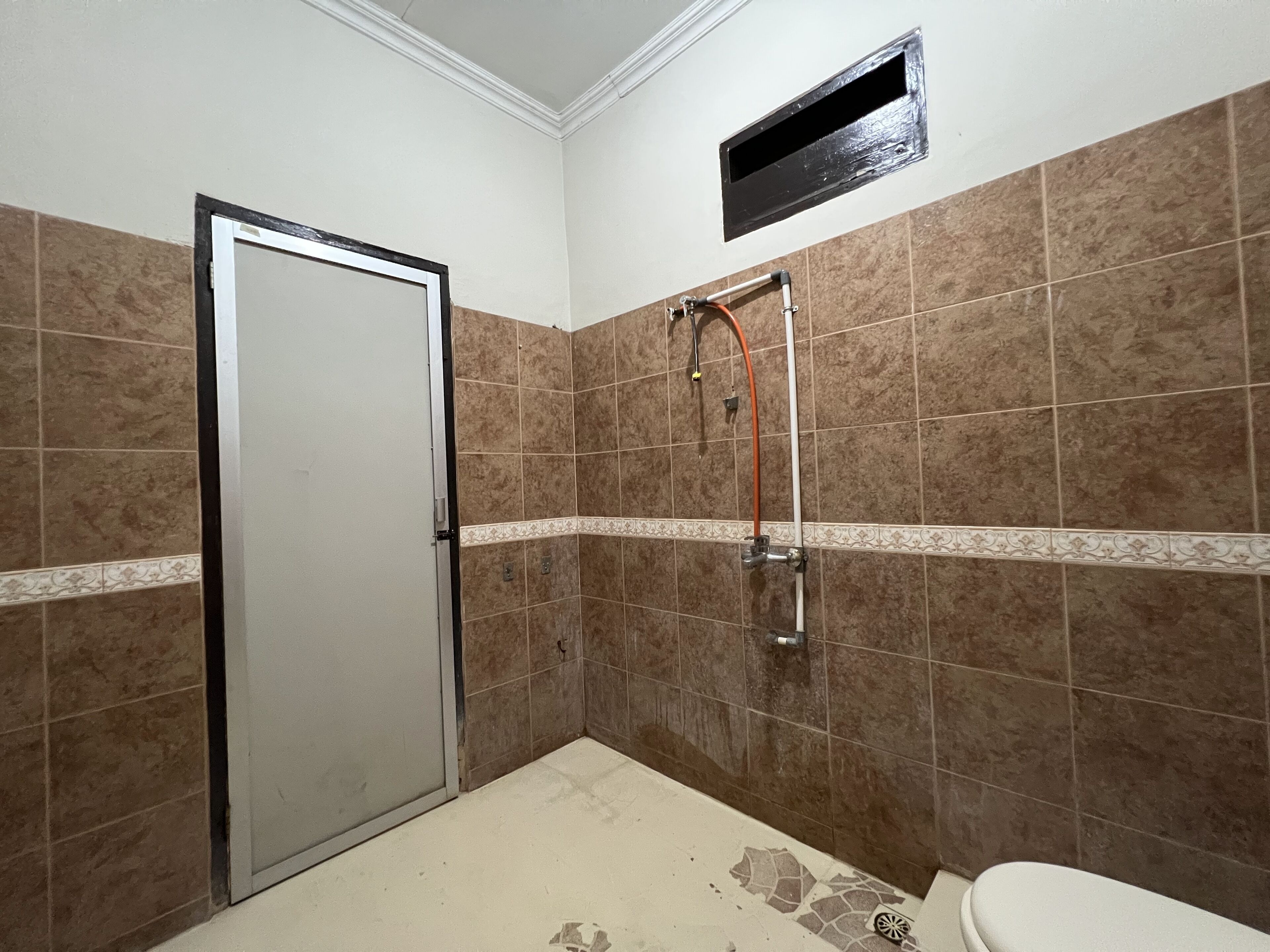 deluxe double room | bathroom | shower, towels