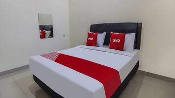 Deluxe Double Room | Free WiFi, bed sheets