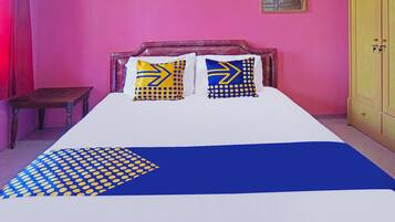 Free WiFi, bed sheets