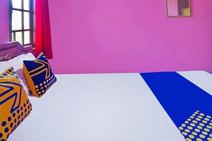 Free WiFi, bed sheets - SPOT ON 91527 As-sakinah Homestay Syariah (Surabaya)