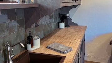 Fridge, microwave, coffee/tea maker, toaster