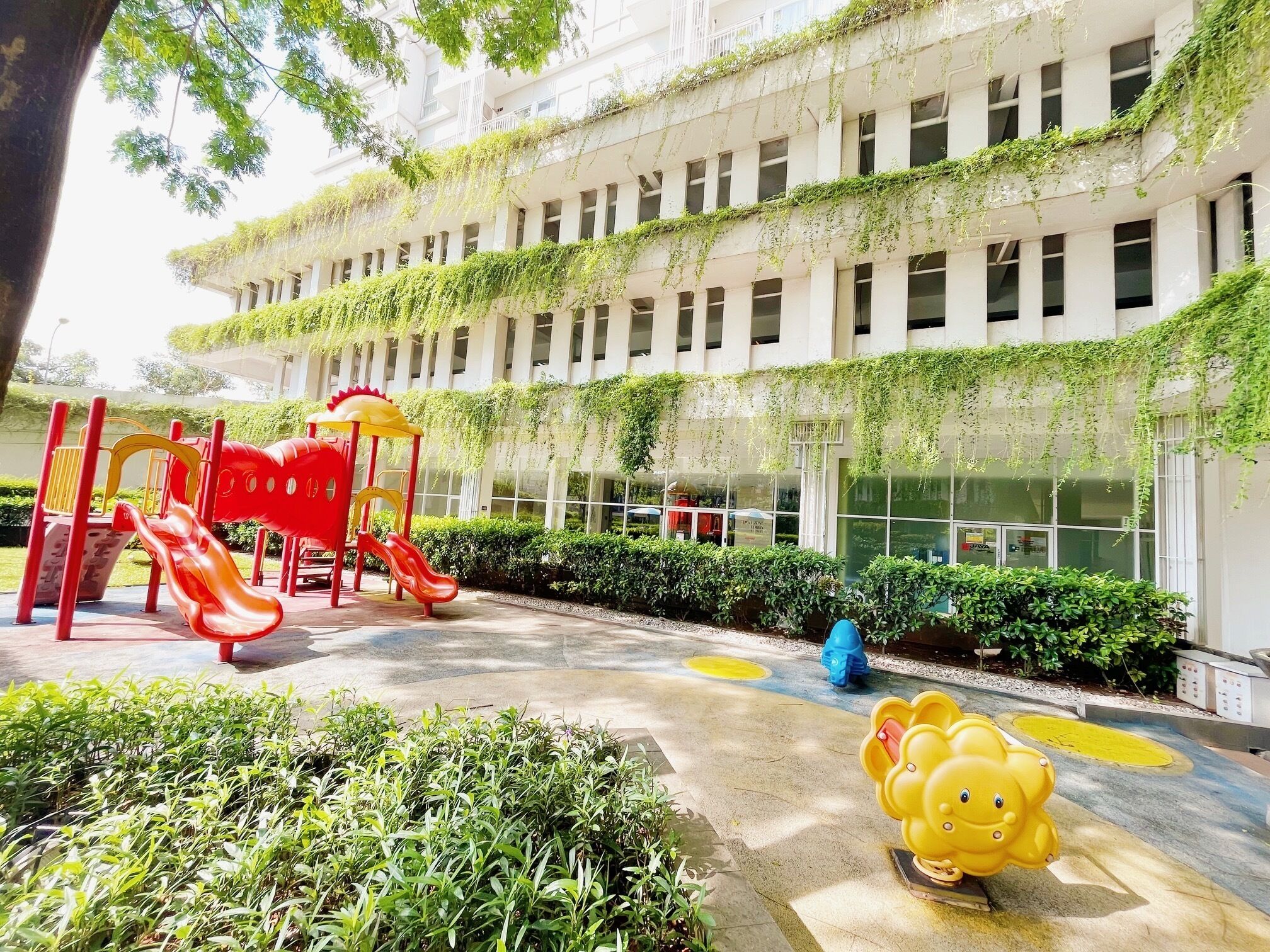 Children’s play area – outdoor