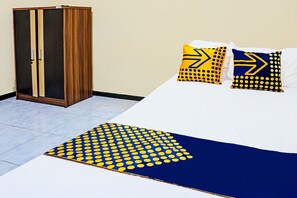 Double Room - OYO Life  92091 Citra Omah Syariah (Malang)