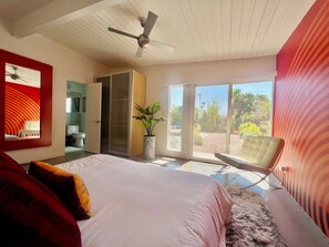 3 Schlafzimmer, Schreibtisch, Bügeleisen/Bügelbrett, Reisekinderbett