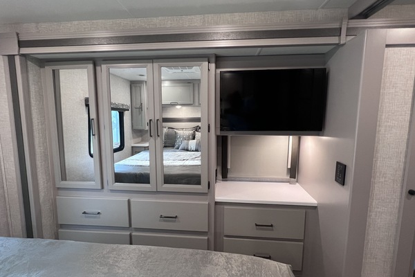 1 habitación y ropa de cama