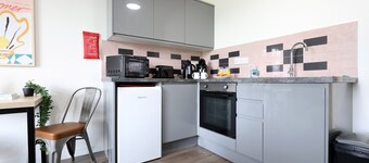 Cohost Partners Stylish Studio Near Cardiff Bay