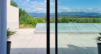 Villa de luxe avec piscine et vue panoramique
