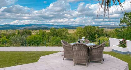 Villa de luxe avec piscine et vue panoramique