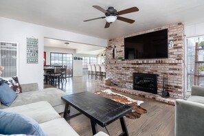 Smart TV, fireplace, music library