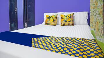 Double Room | Laptop workspace, free WiFi, bed sheets