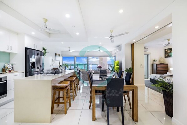 Condo Executive | Khu vực ăn uống tại phòng