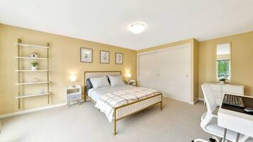 1 bedroom, desk, iron/ironing board, free WiFi