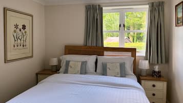 Standard Double Room, Ensuite | Free WiFi