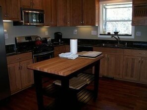 冷��蔵庫、電子レンジ、オーブン、コンロ