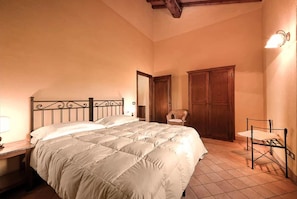 2 bedrooms, internet