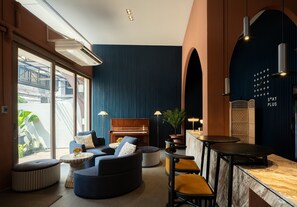 ロビー応接スペース