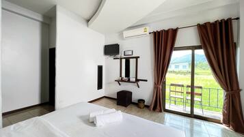 Habitación exclusiva con 1 cama matrimonial o 2 individuales | 1 habitación, insonorización, wifi gratis y ropa de cama