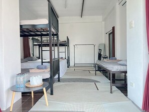 Family Shared Dormitory, Multiple Beds, Lanai, Mountain View