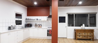 4 Bedrooms, 2 Bathrooms