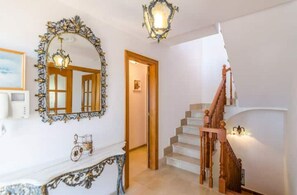 Interior - Villa Ruxandra (CT)