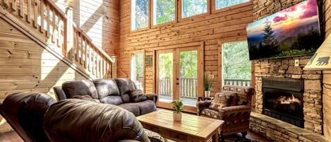 Smart-TV, Kamin, Videospiele