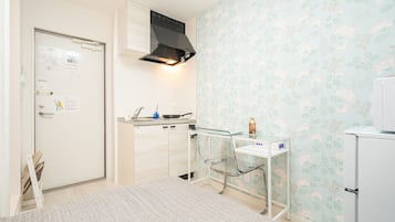 Basic Apartment (203) | 1 bedroom, desk, laptop workspace, free WiFi
