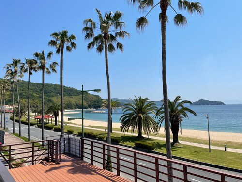 Opposite Katazoegahama Beach across the road | J / Oshima-gun Yamaguchi