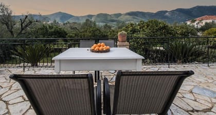 Holiday Home 'Kanelos Garden' with Mountain View, Wi-Fi and Air Conditioning