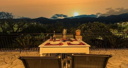 Holiday Home 'Kanelos Garden' with Mountain View, Wi-Fi and Air Conditioning
